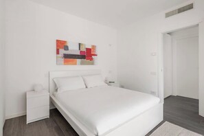 1 bedroom, iron/ironing board, travel crib, WiFi (free) - Portaportese Break | 1BR | Kitchen (Rome)