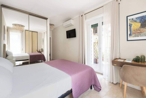 Aria di Trastevere | Double Bedroom "1" en suite