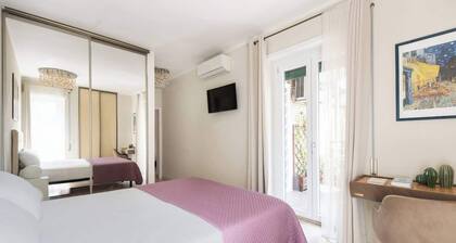 Aria di Trastevere | Double Bedroom "1" en suite
