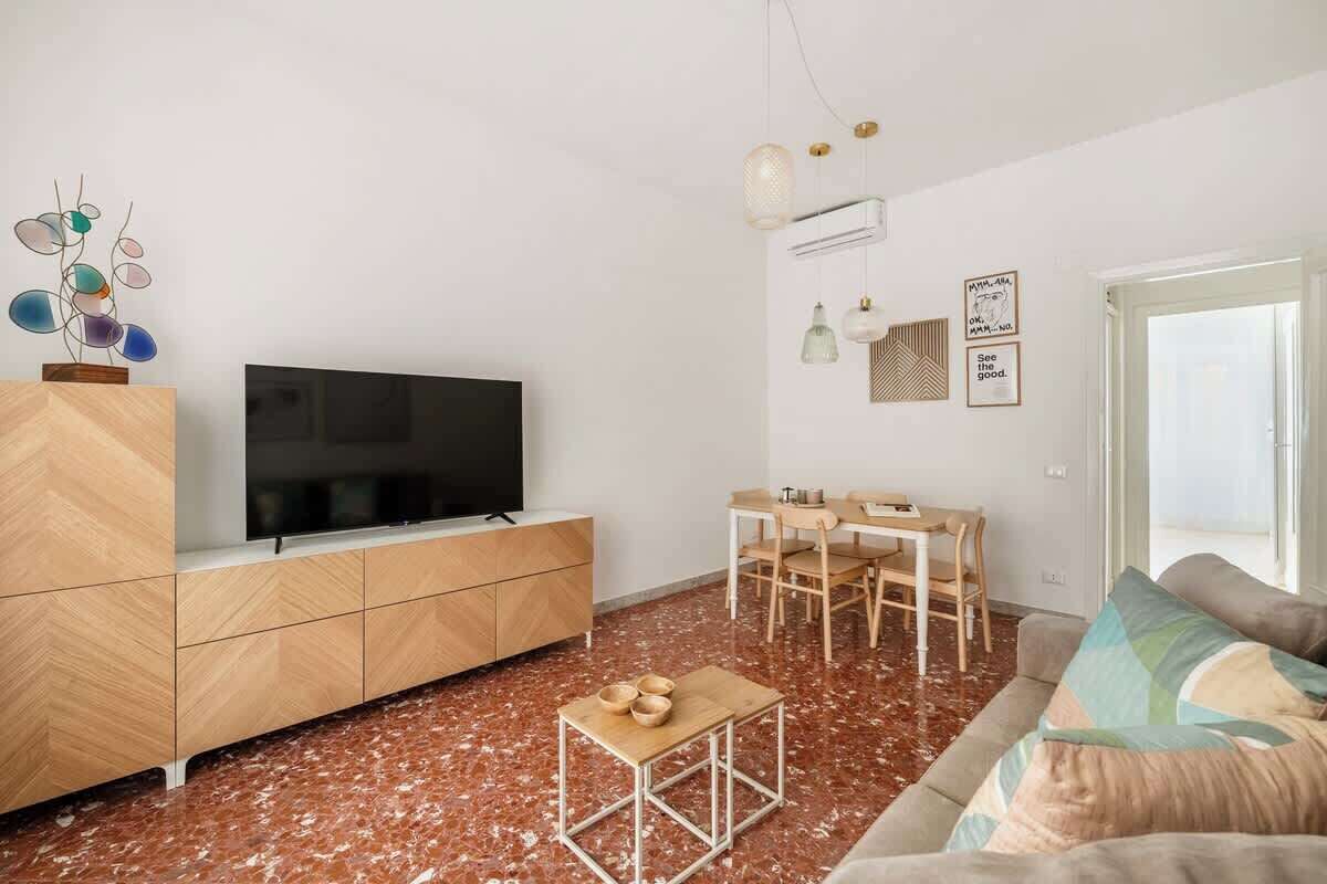 TV