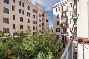 Property grounds - Classy and Chic San Lorenzo | 2BR | Kitchen (Rome)