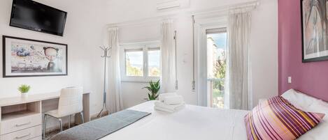 3 bedrooms, travel cot, free WiFi