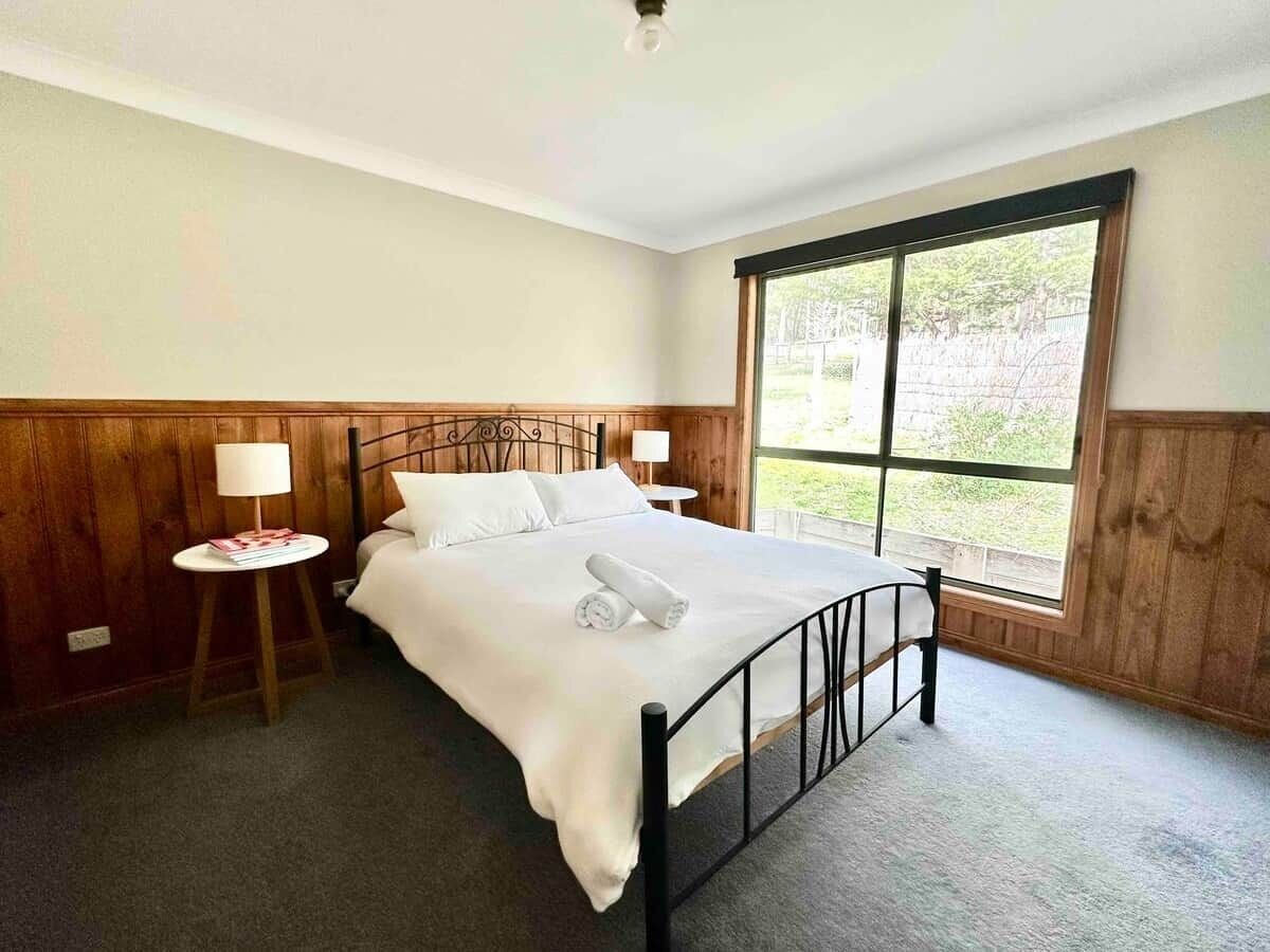 2 bedrooms, iron/ironing board