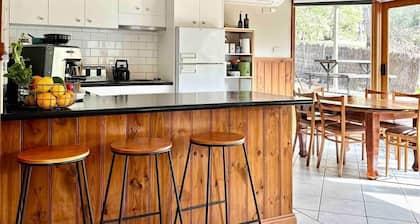 Halls Gap House, Grampians