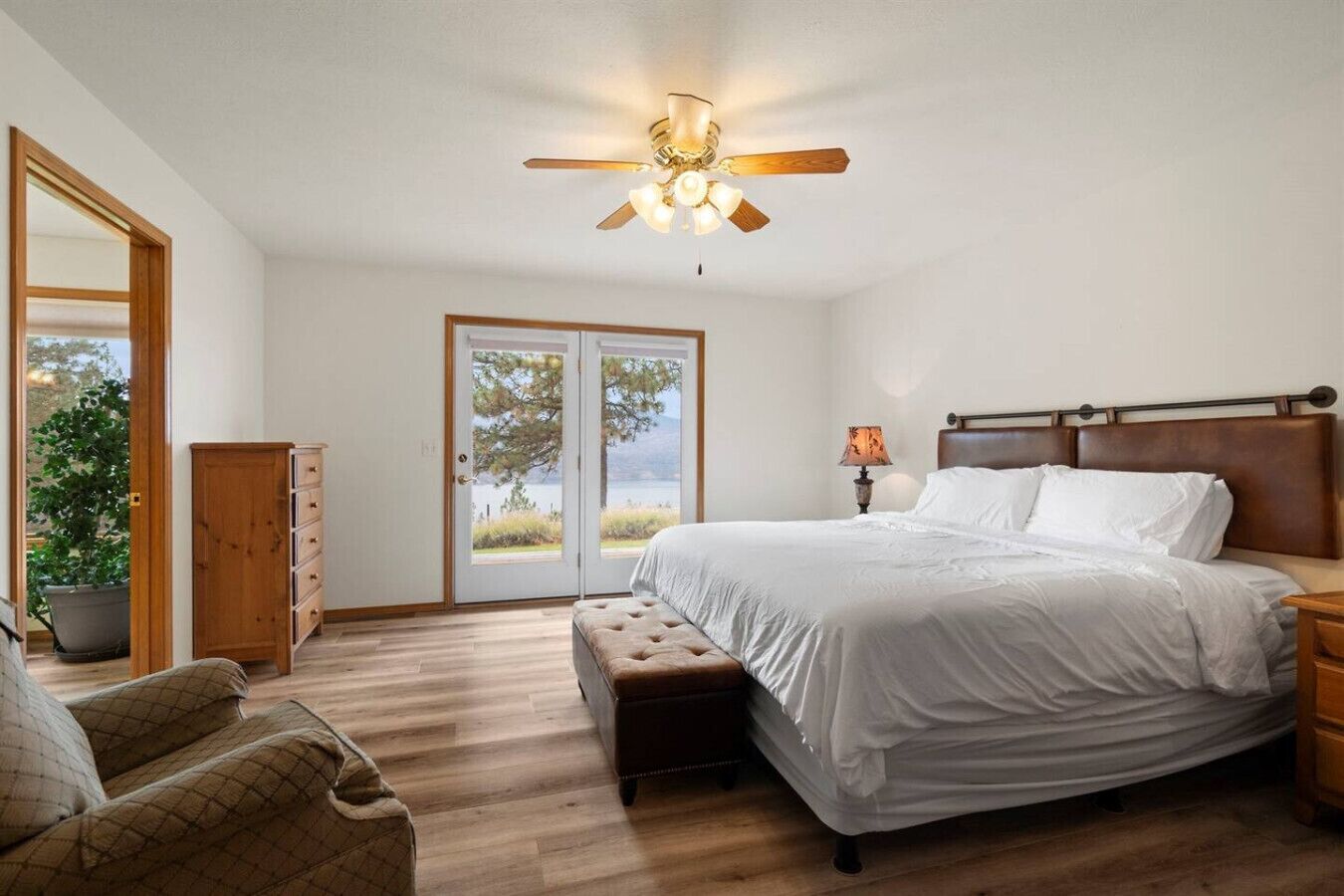 Fer et planche à repasser, Wi-Fi, draps fournis