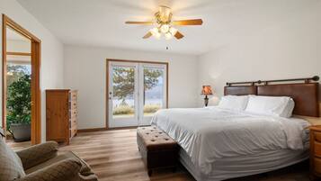 Fer et planche Ă repasser, Wi-Fi, draps fournis