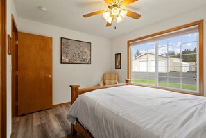 Fer et planche à repasser, Wi-Fi, draps fournis