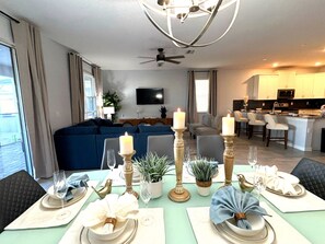 Dining - Nine Bedroom Vacation Home ChampionsGate (Davenport)