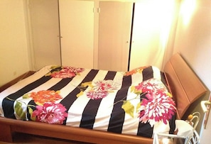 2 chambres, fer et planche Ă repasser, Wi-Fi, draps fournis