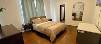 The Huntington in the Heart of Montrose