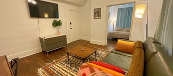 The Huntington in the Heart of Montrose