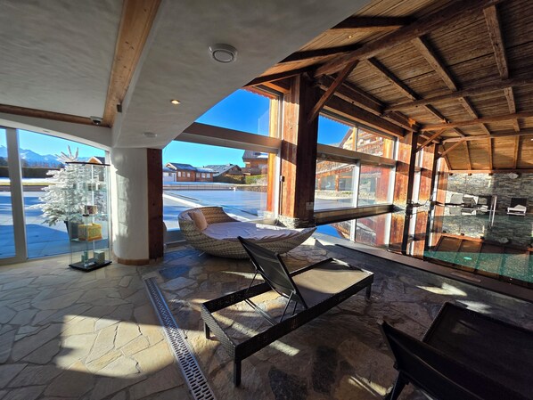 Interior - Bright, cosy studio with south-facing terrace & swimming pool (Crans-Montana)