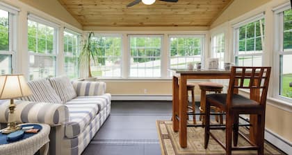 Sunny & Tranquil Ranch Home, 3-2 Wilm & Philly