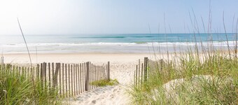 Oceanfront Townhome w/ Pool | Walk to the Beach | Pine Knoll Shores