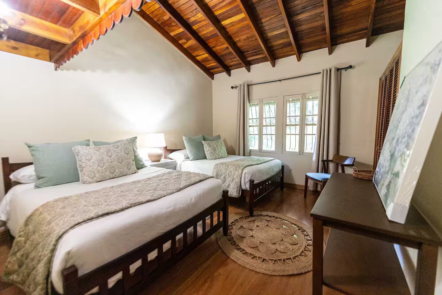 3 bedrooms, WiFi, bed sheets