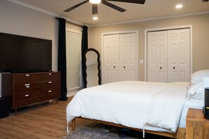 3 makuuhuonetta, silitysrauta/-lauta, Wi-Fi, vuodevaatteet