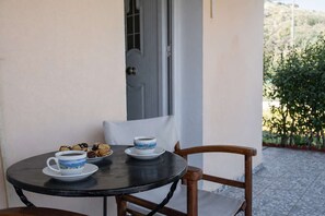 Exterior - Agali Beach - Studio With Garden View in Chios (Chios)