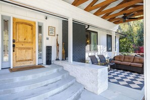 Terrace/patio - Moonlight Mountain House near Sequoia National Park  (Three Rivers)
