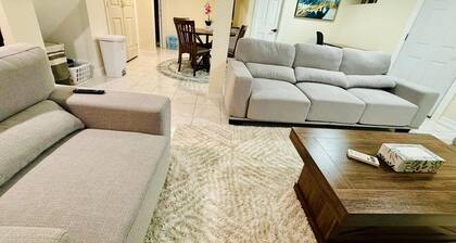 Perfect house for peaceful leaving in Glen Oaks, Queens