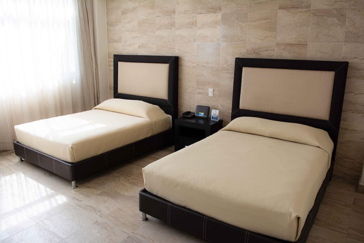 Standard Double Room | WiFi (free), bed sheets