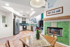 Dining - Spacious 2 Bed/2 Bath Townhome w/Patios + Views (Fountain Hills)
