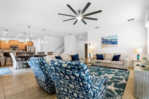 55-inch Smart TV with digital channels - Six BR Home at ChampionsGate Resort (Four Corners)