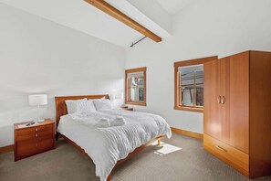 Bügeleisen/Bügelbrett, WLAN, Bettwäsche