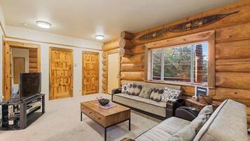 Fernseher, Kamin, Videospiele