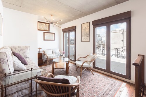 Penthouse with terrace at the Old City [503]