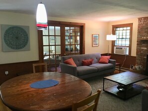 Living area - lovely Lambert's Cove home,  walking to beach and two swimming ponds. (West Tisbury)
