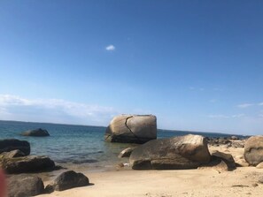 Beach - lovely Lambert's Cove home,  walking to beach and two swimming ponds. (West Tisbury)