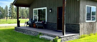 Cozy Guesthouse with Beautiful Mountain Views!