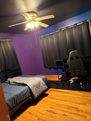 3 Schlafzimmer, Bügeleisen/Bügelbrett, WLAN, Bettwäsche