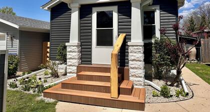 Welcome to this adorable ranch in Bay View, featuring large fenced in backyard!