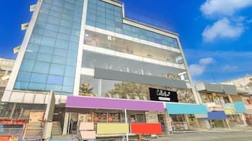 House | Bahagian luar