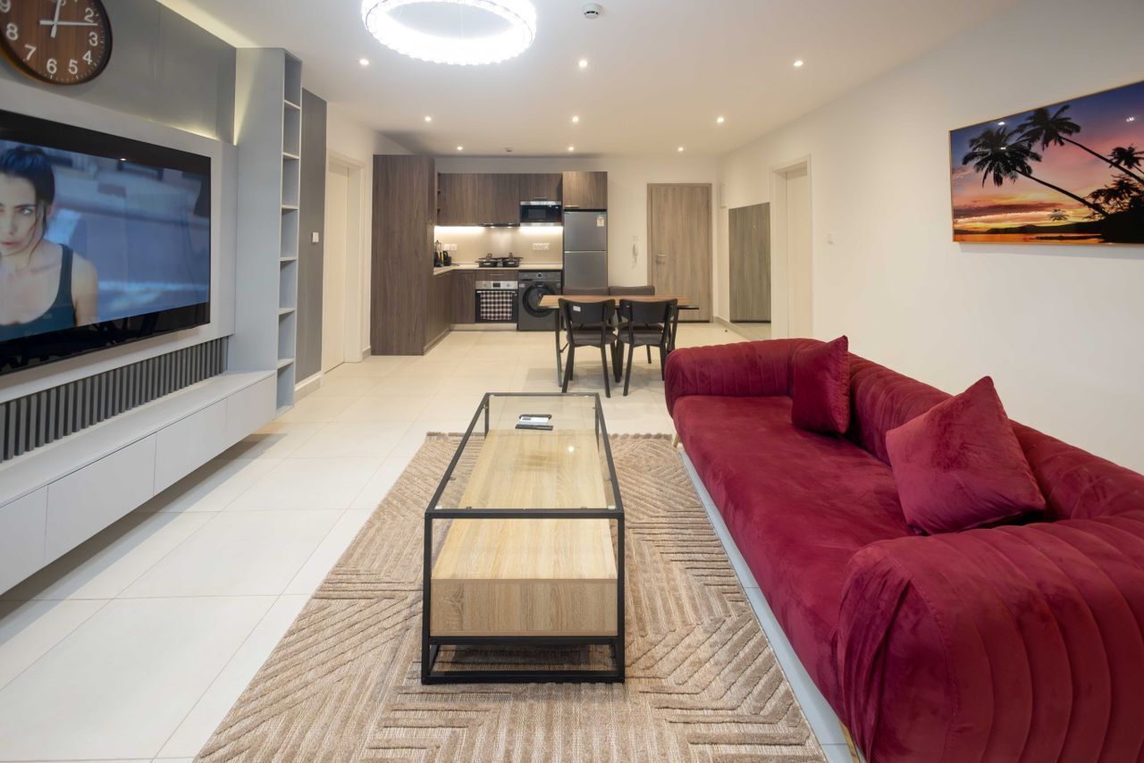 Suíte standard, 2 quartos, sacada, vista para o jardim | Área de estar