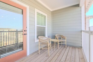 Property grounds - Landing | Incredible 1BD, Pool, Gym (San Marcos)