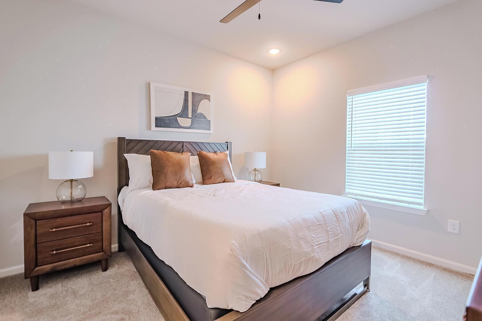 1 bedroom, desk, iron/ironing board, WiFi