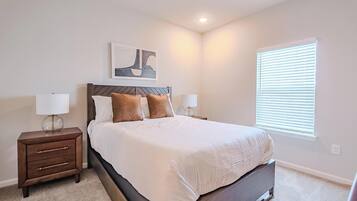 1 bedroom, desk, iron/ironing board, WiFi
