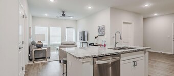 Landing | Amazing 2BD, Gym, Clubhouse