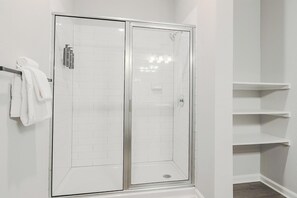 Bathroom - Landing | Amazing 2BD, Clubhouse, Gym (San Marcos)