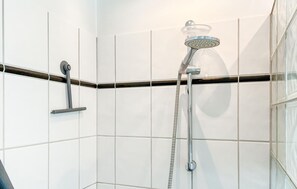 Shower - 3 bedroom lovely apartment in Korsør (Korsør)