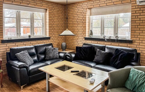 Lovely home in Eskebjerg with WiFi