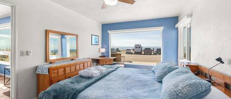 3 bedrooms, desk, iron/ironing board, WiFi