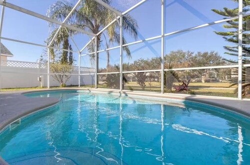 The perfect family vacation pool home close to all theme parks!