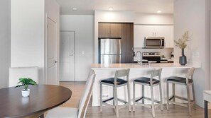 Fridge, dining tables - Landing | Spectacular 2BD, Gym, Clubhouse (Marysville)