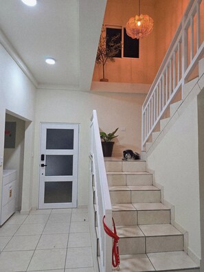 Interior - Blue Sandals Beach House - Relax & Playa Sonsonate (acajutla)