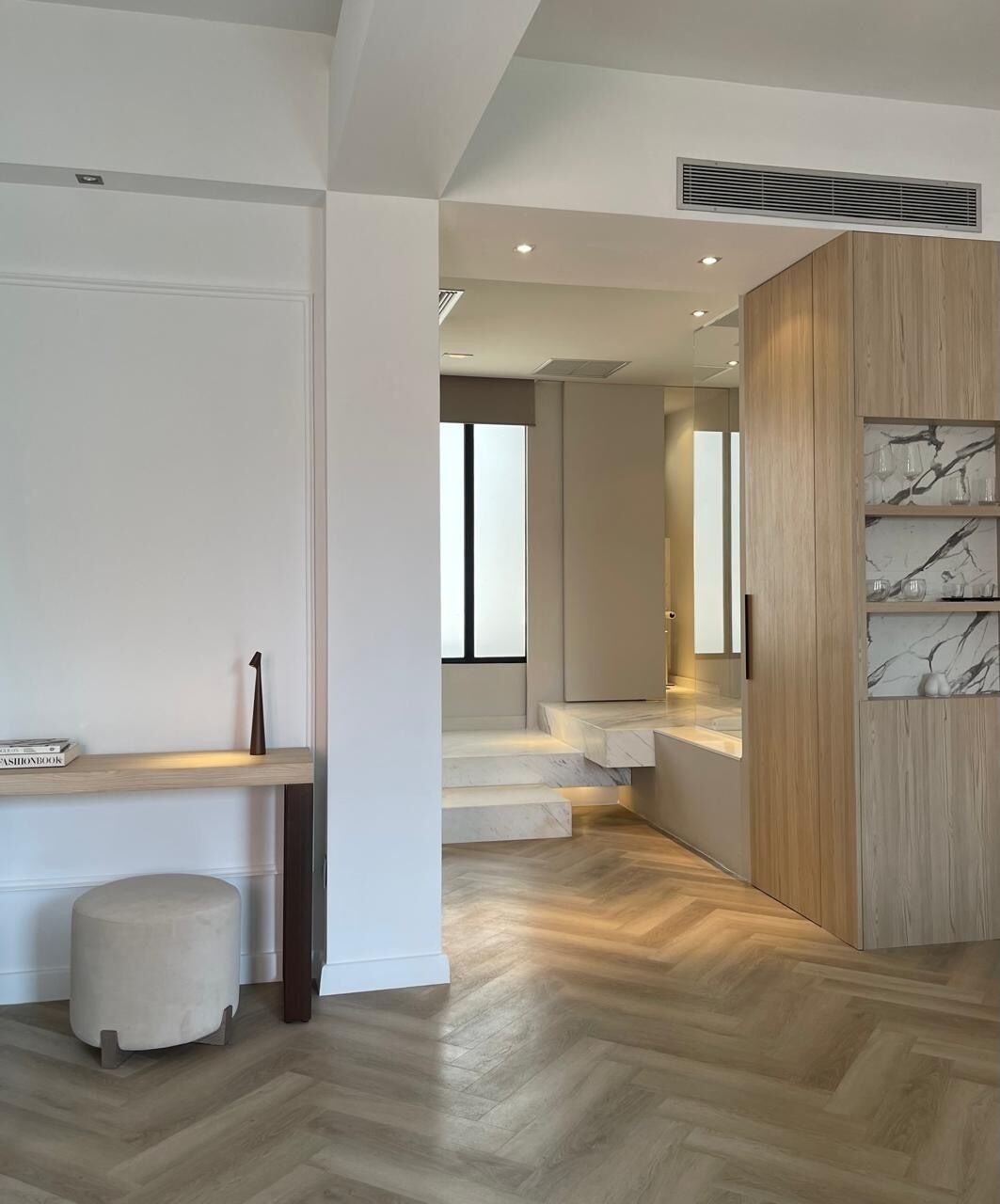 Apartamento superluxo, sacada, vista para a cidade | Parte interna