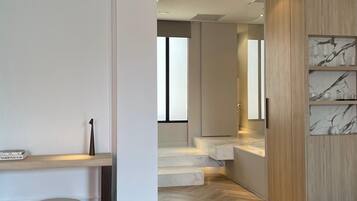 Apartamento superluxo, sacada, vista para a cidade | Parte interna