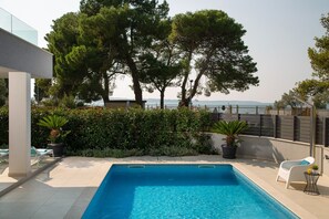 Pool - Villa Fasana 1 - luxury apartment with sea view and private pool for 6 persons. (Fažana)